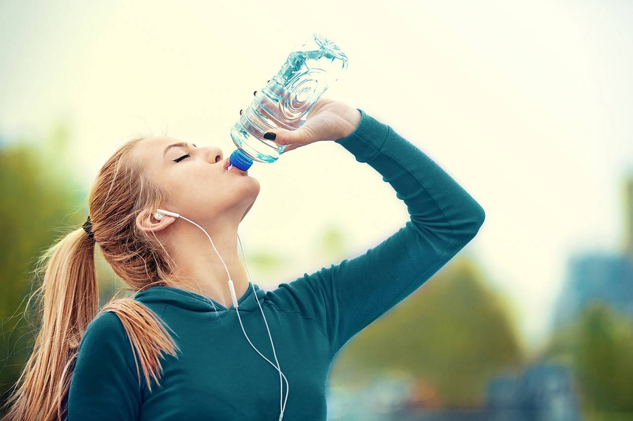 Wasser: Trinkverhalten, Stimmung und geistige Performance