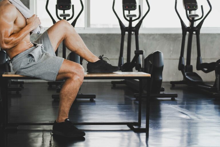 Cardio auf nüchternen Magen Vs. nach dem Essen: Was ist besser, wenn es um Fettabbau geht?
