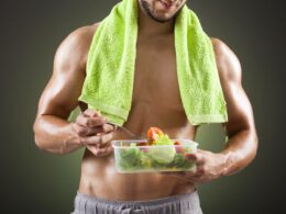 Pure Pflanzenpower: Die Auswirkung einer veganen Ernährung auf die sportliche Performance & Körperkomposition