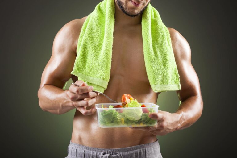 Pure Pflanzenpower: Die Auswirkung einer veganen Ernährung auf die sportliche Performance & Körperkomposition