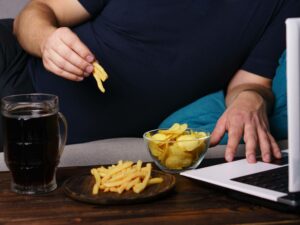 Underreporting trotz Kontrolle: Wieso Menschen bei Angaben zu ihrer Kalorienzufuhr häufig lügen