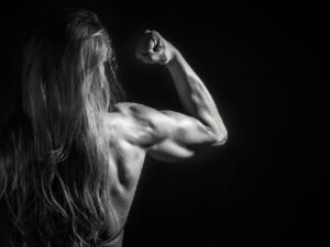Muskelaufbaupotenzial: Können Frauen genauso gut Muskeln aufbauen, wie Männer?